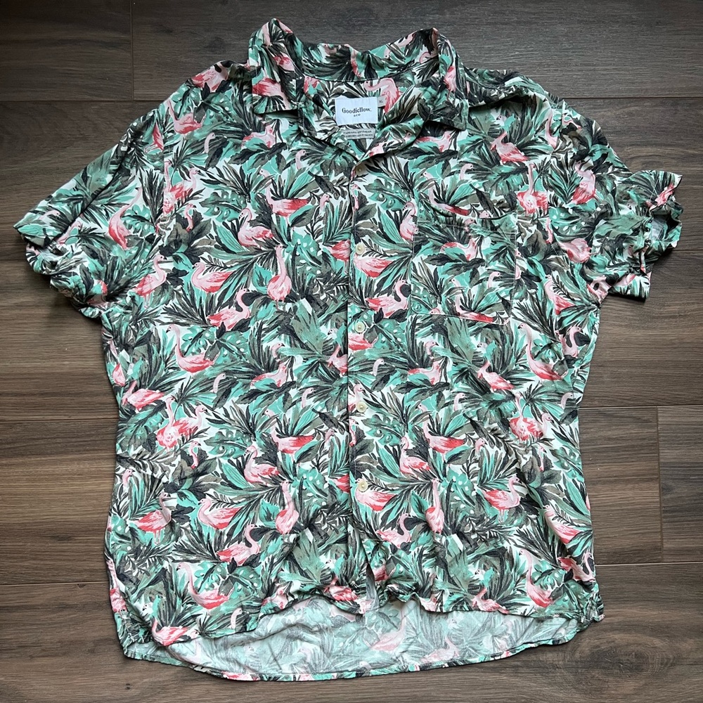 🚹 Men’s Goodfellow & Co - Flamingo Print Button Up - XL